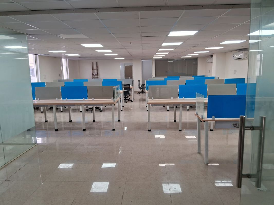 Office Space For Rent in Sector 63