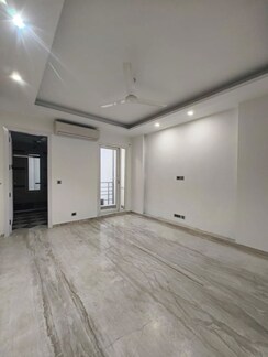3 BHK + Servant Room Builder Floor For Rent in Lajpat Nagar II