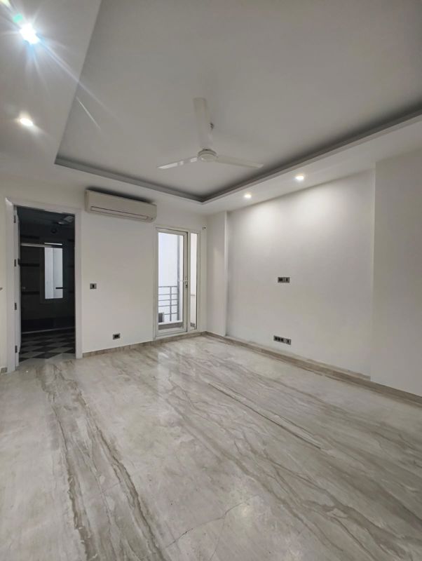 3 BHK + Servant Room Builder Floor For Rent in Lajpat Nagar II