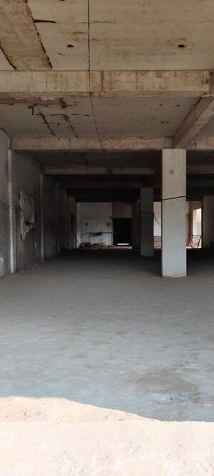 Parking in  Warehouse at Venessa Enfinity Heights, Banthra Sikander Pur – for Rent