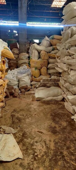  Warehouse For Rent in Venessa Enfinity Heights, Banthra Sikander Pur