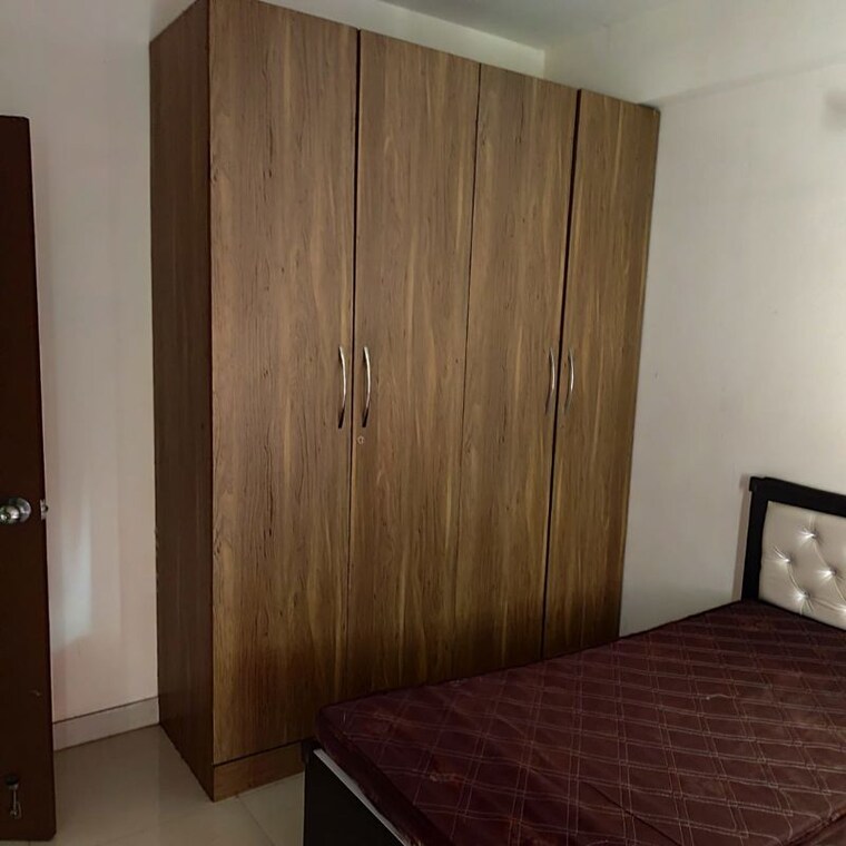 Bedroom, signature-global-the-roselia 2 Bedroom 670 Sq.Ft. Apartment In Sector 95a Gurgaon 10161547
