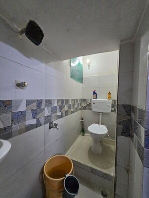 Master Bedroom in 1 RK Builder Floor at Dwarka Mor – for Rent