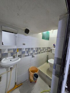 1 RkBuilder Floor For Rent in Dwarka Mor