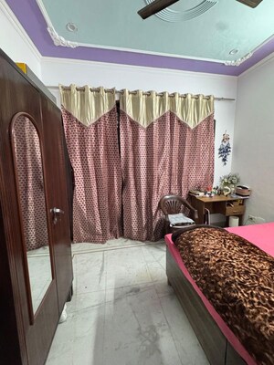 Bedroom in 2 BHK Apartment at RWA Residential Society Sector 46, Sector 46 – for Rent
