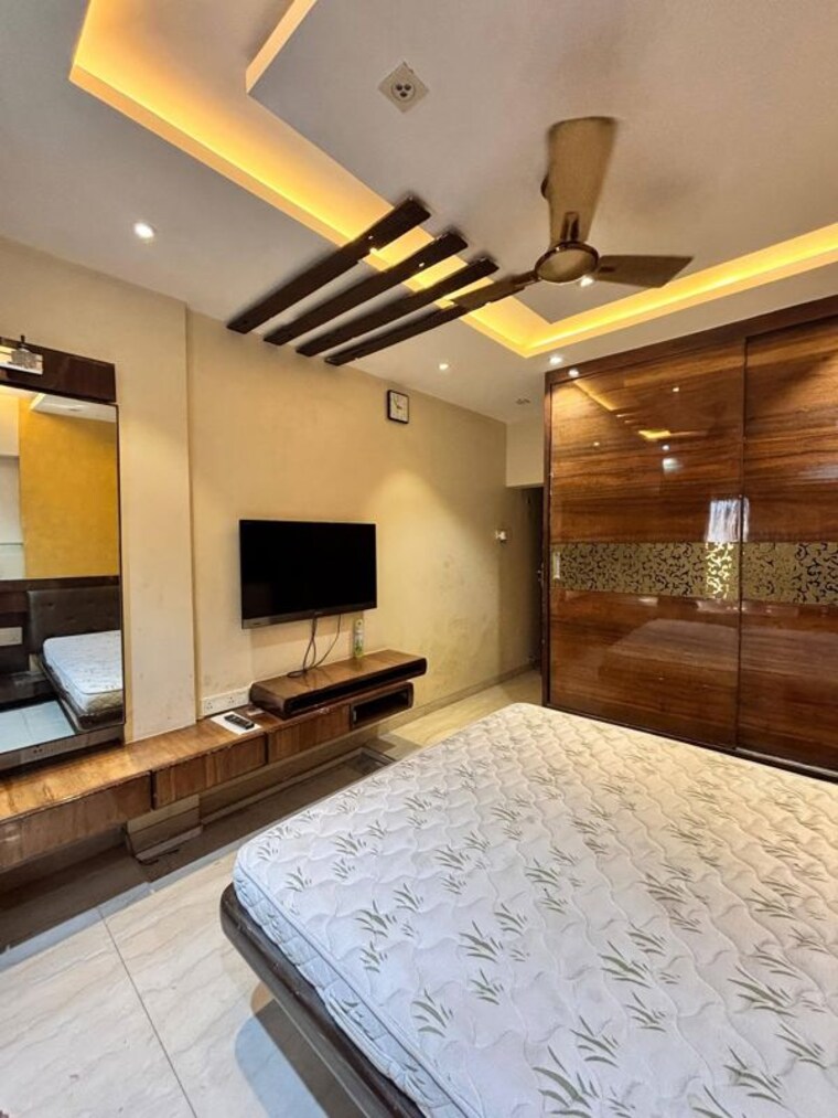 Bedroom, bandra west 1 Bedroom 500 Sq.Ft. Apartment In Bandra West Mumbai 10161719