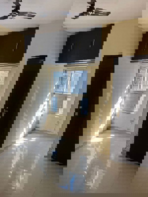 3 BHK 180 Sq.Yd. Builder Floor in BPTP Park Elite Floors