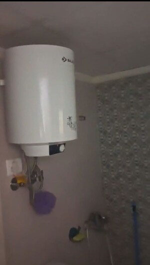 Furnished Amenities in 2 BHK Apartment at Gaur City 7th Avenue, Sector 4 Greater Noida – for Rent