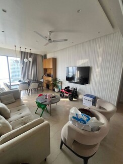 2 BHK + Servant Room,Study Room Apartment For Rent in Lodha The Park