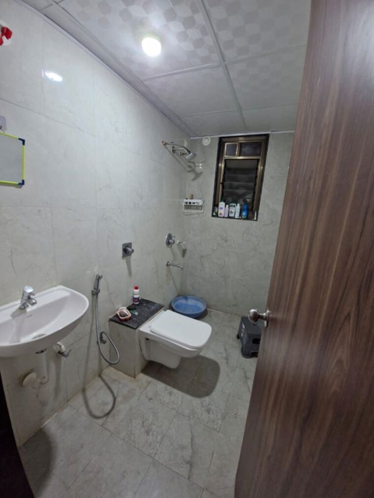 Bathroom, anika-piccadilly 2 Bedroom 867 Sq.Ft. Apartment In Punawale Pune 10161799