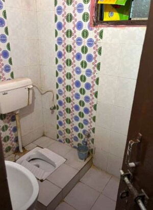 Bathroom in 2 BHK Apartment at Chinhat – for Rent