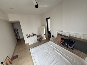 Bedroom in 2 BHK Apartment at Lodha The Park, Worli – for Rent