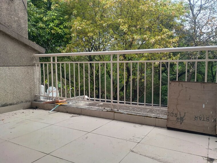 Balcony, vasant kunj 3 Bedroom 1800 Sq.Ft. Apartment In Vasant Kunj Delhi 10161773