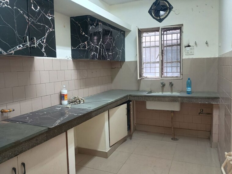 Kitchen, vasant kunj 3 Bedroom 1800 Sq.Ft. Apartment In Vasant Kunj Delhi 10161773