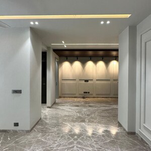 Building Lobby in 3 BHK Builder Floor at SS The Lilac, Sector 49 – for Sale