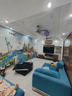 Team Area in 3 BHK Apartment at Sector 9 Dwarka – for Rent