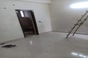 Room in 2 BHK Builder Floor at Hasanpur – for Sale