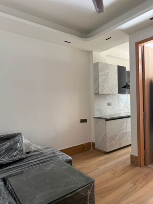 Room in 1 BHK Builder Floor at Neb Sarai – for Rent