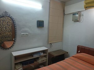 Bathroom in 1 BHK Builder Floor at Green Park Extension – for Rent