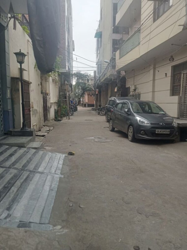  Parking, burari 1 Bedroom 270 Sq.Ft. Independent House In Burari Delhi 10161880