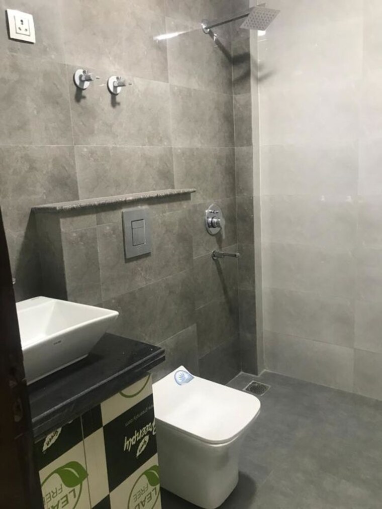 Bathroom, kohli-one-malibu-town 1 RK 600 Sq.Ft. Builder Floor In Sector 47 Gurgaon 10162185