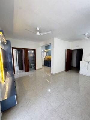 2 BHK Apartment For Rent in Signature The Millennia 2, Sector 37d