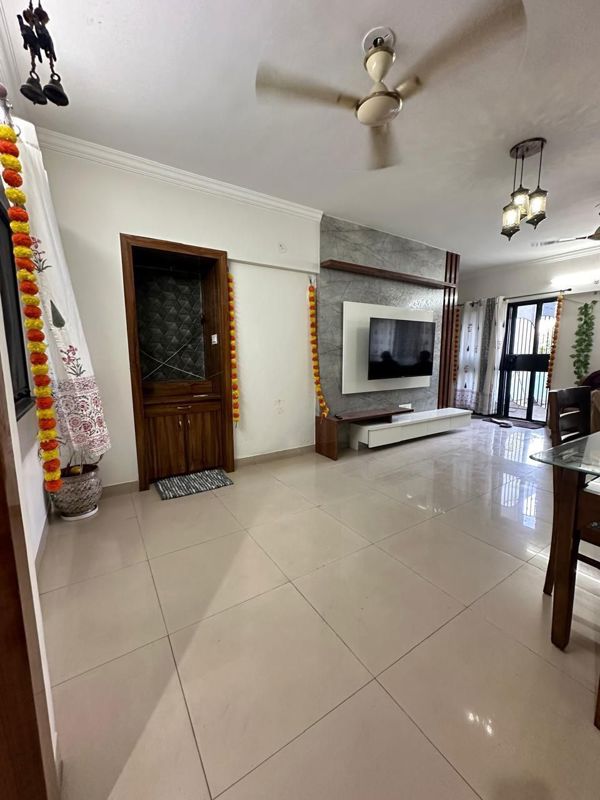 2 BHK Apartment For Rent in Goel Ganga Carnation