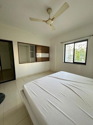 Room in 2 BHK Apartment at Goel Ganga Carnation, Koregaon Park – for Rent