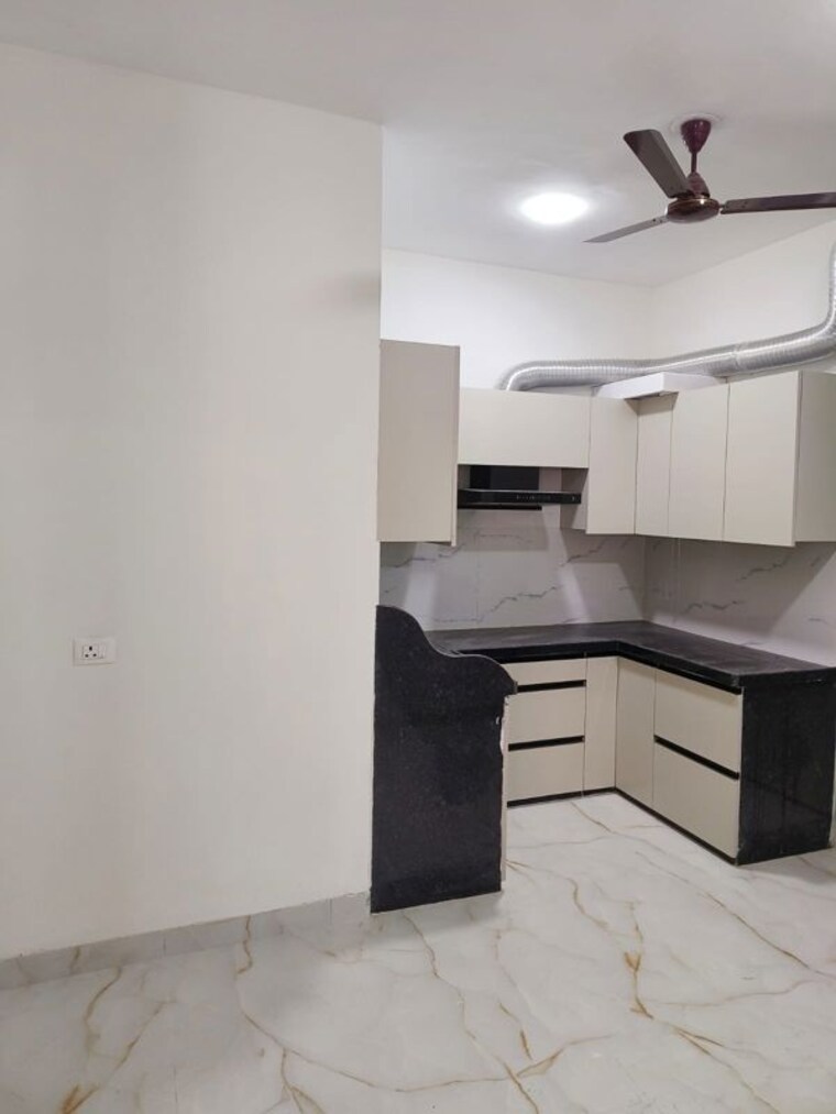 Kitchen, kohli-one-malibu-town 1 RK 440 Sq.Ft. Builder Floor In Sector 47 Gurgaon 10162450