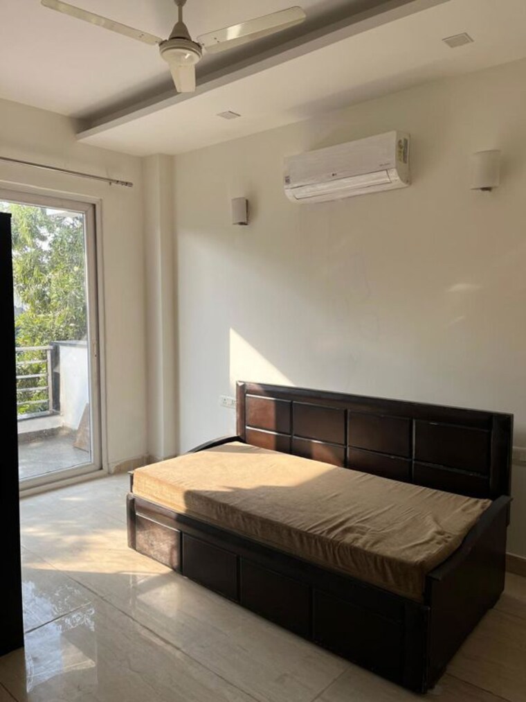 Bedroom, south city 2 4 Bedroom 360 Sq.Yd. Builder Floor In South City 2 Gurgaon 10162467