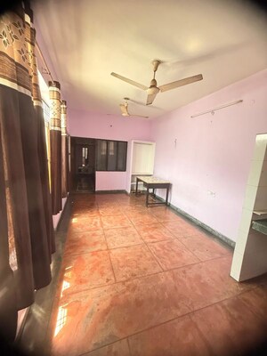 Room in  Pg at Gomti Nagar – for Rent