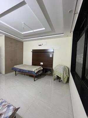 Room in 5 BHK Villa at Jaipur Ajmer Express Highway – for Rent