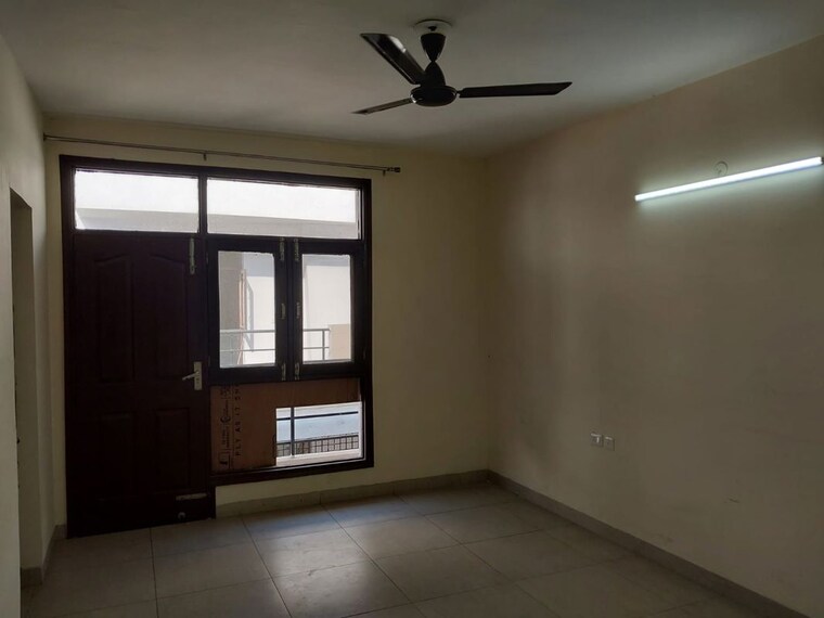 Room, wave-city 2 Bedroom 930 Sq.Ft. Builder Floor In Wave City Ghaziabad 10162604
