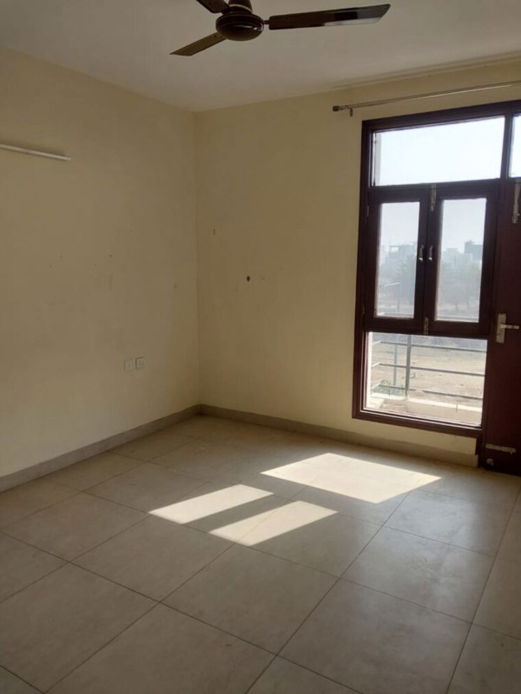 Room, wave-city 2 Bedroom 930 Sq.Ft. Builder Floor In Wave City Ghaziabad 10162604