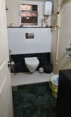 2 BHK + Servant Room Apartment For Rent in Swastik Park CHS