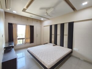 Bedroom in 2 BHK Apartment at Kumar Primavera, Wadgaon Sheri – for Rent