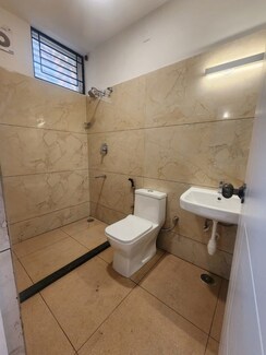 2 BHK Builder Floor For Rent in Ejipura