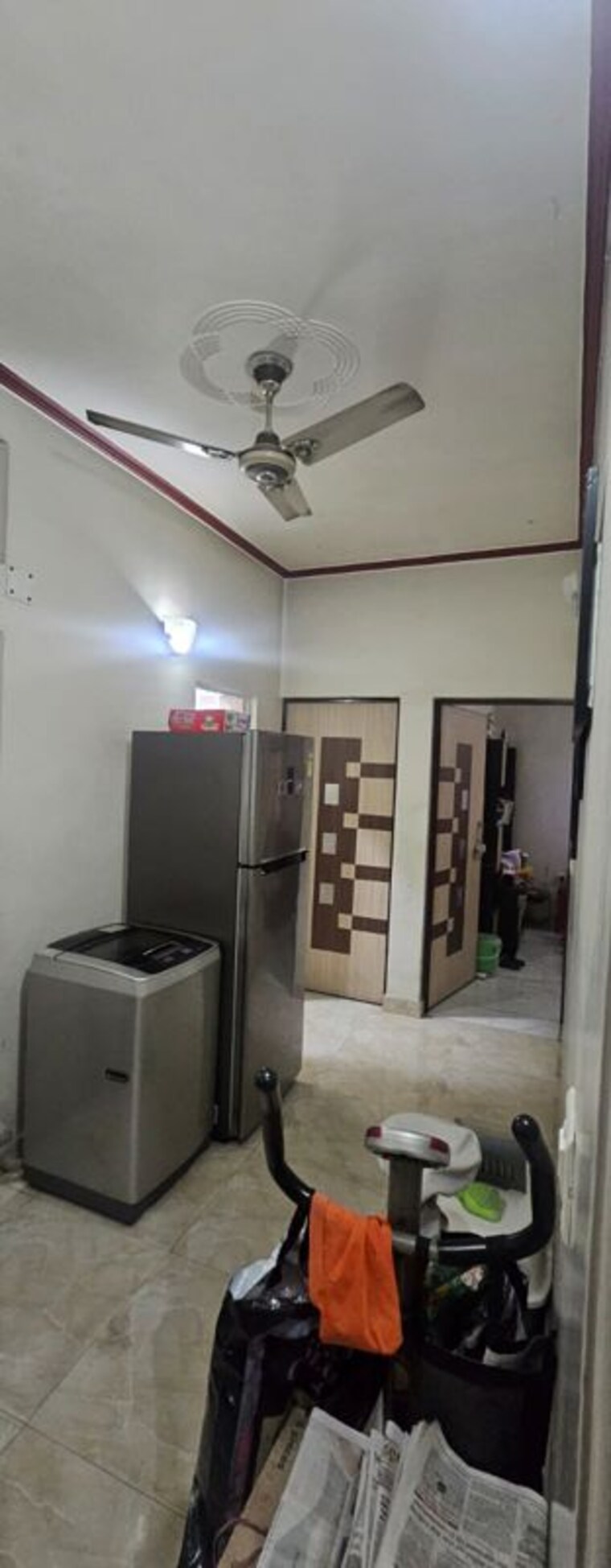 Living Room, east of kailash 3 Bedroom 150 Sq.Yd. Builder Floor In East Of Kailash Delhi 10162622