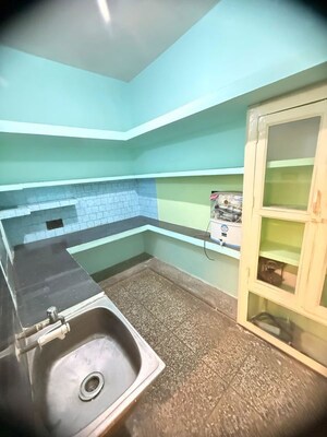  Pg For Rent in Vineet Khand