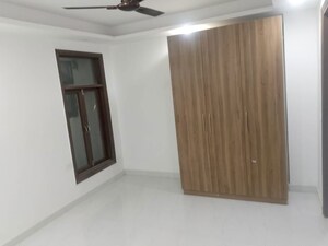 Room in 3 BHK Builder Floor at Saket – for Sale