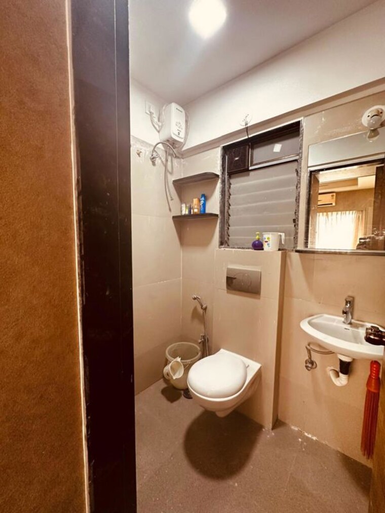 Bathroom, je-and-vee-om-trimurti 1 Bedroom 395 Sq.Ft. Apartment In Malad East Mumbai 10162652