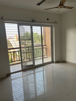 3 BHK Apartment For Sale in SKYPX Lakeview