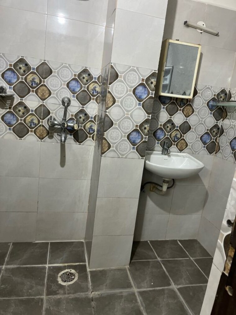 Bathroom, skypx-lakeview 3 Bedroom 1520 Sq.Ft. Apartment In Gopanpally Hyderabad 10161603