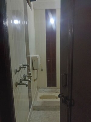 Bathroom in  Pg at Mukherjee Nagar – for Rent