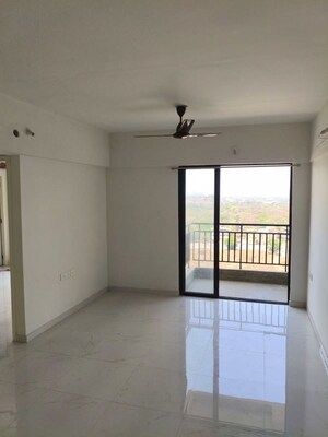 Room in 2 BHK Apartment at Runwal Gardens Phase 2, Dombivli East – for Rent