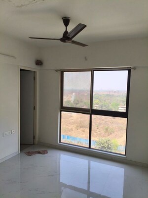 Room in 2 BHK Apartment at Runwal Gardens Phase 2, Dombivli East – for Rent