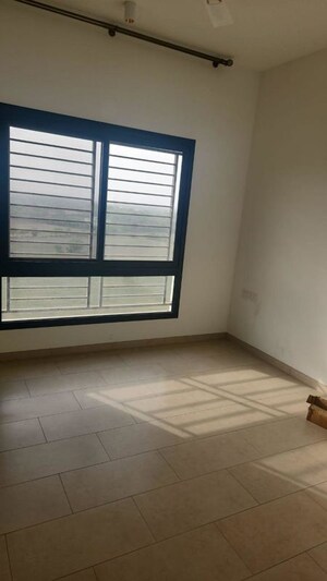 Room in 2 BHK Apartment at Sobha City Gurgaon, Sector 108 – for Rent