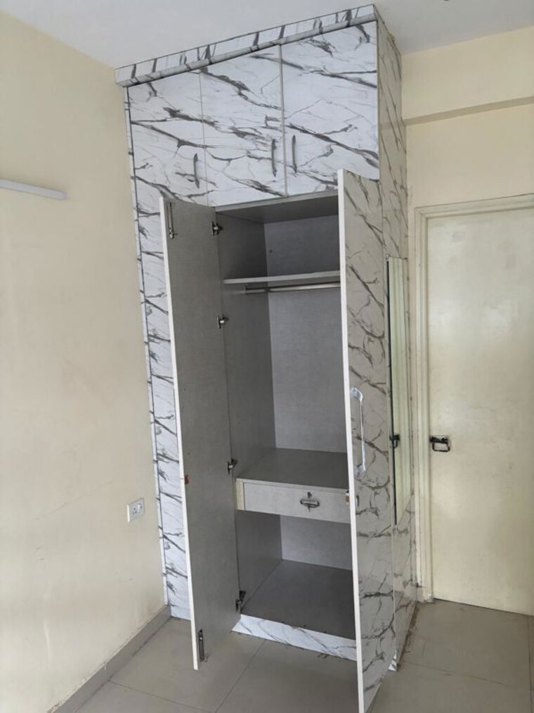 Bathroom, pyramid-midtown 2 Bedroom 699 Sq.Ft. Apartment In Sector 59 Gurgaon 10162772