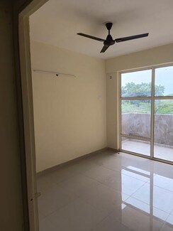 2 BHK Apartment For Sale in Pyramid Midtown