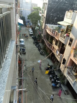 Gym in 2 BHK Builder Floor at Nawada – for Rent